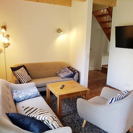 Ferienhaus An Der Nordsee - Familienfreundlich, Gut Ausgestattet & Viel Platz Butjadingen Esterno foto