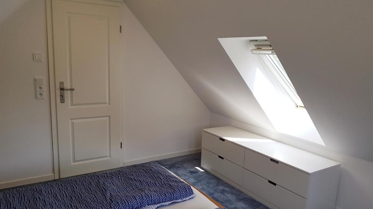 Ferienhaus An Der Nordsee - Familienfreundlich, Gut Ausgestattet & Viel Platz Butjadingen Esterno foto